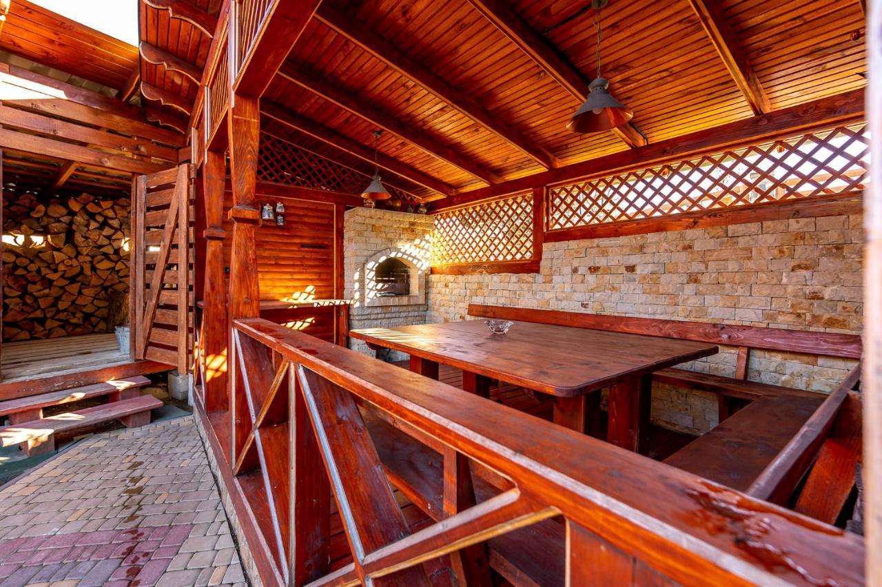 Emerald House Mîkulîciîn Exterior foto